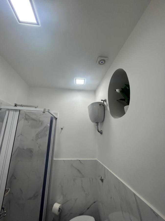 Casa Vacanze Qs 10 Apartment เนเปิลส์ ภายนอก รูปภาพ