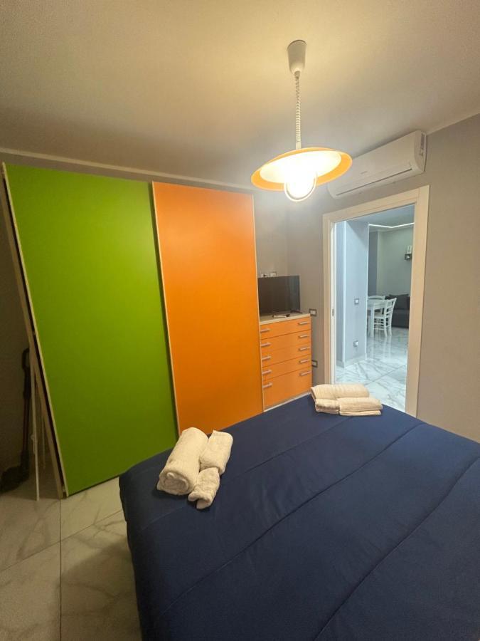 Casa Vacanze Qs 10 Apartment เนเปิลส์ ภายนอก รูปภาพ