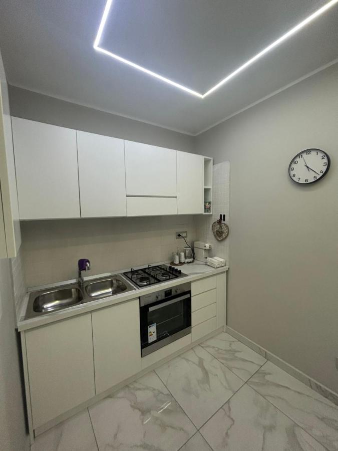 Casa Vacanze Qs 10 Apartment เนเปิลส์ ภายนอก รูปภาพ