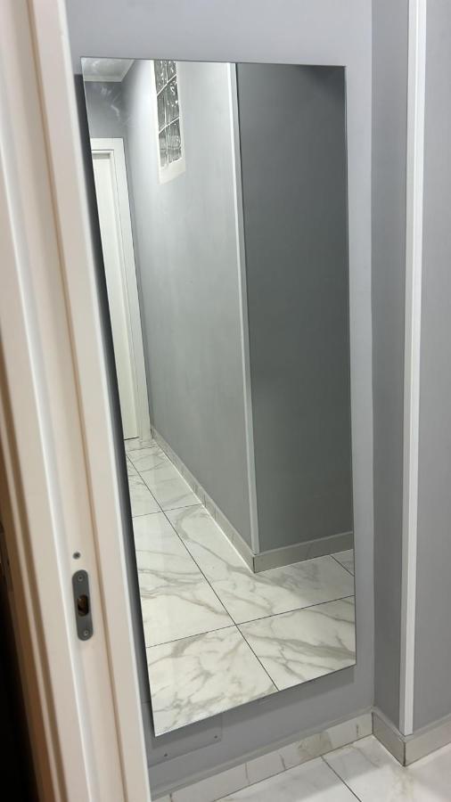 Casa Vacanze Qs 10 Apartment เนเปิลส์ ภายนอก รูปภาพ